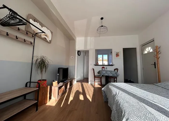 Cosy, A Deux Pas De La Ouistreham